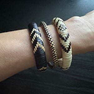 Handmade In Africa Flexible Grass Bangle Bracelets Rwanda set Black & Tan